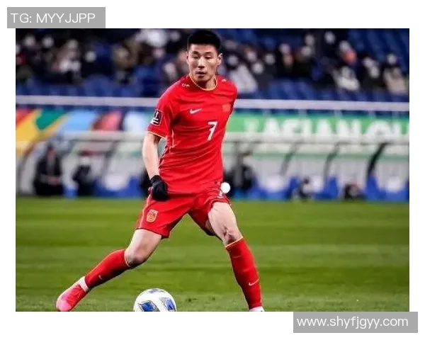 32号球星风采:足球场上的传奇人物与耀眼表现解析 32号球星风采:足球场上的传奇人物与耀眼表现解析