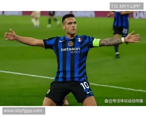 2025年中国足球球星颜值排行榜前十名盘点 你最喜欢谁